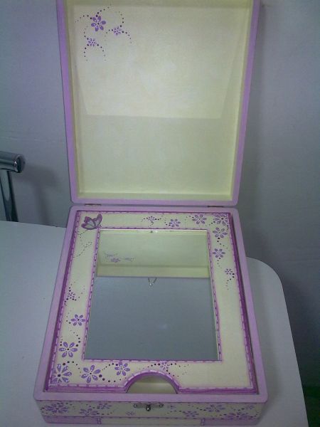 Caixa porta maquiagem
